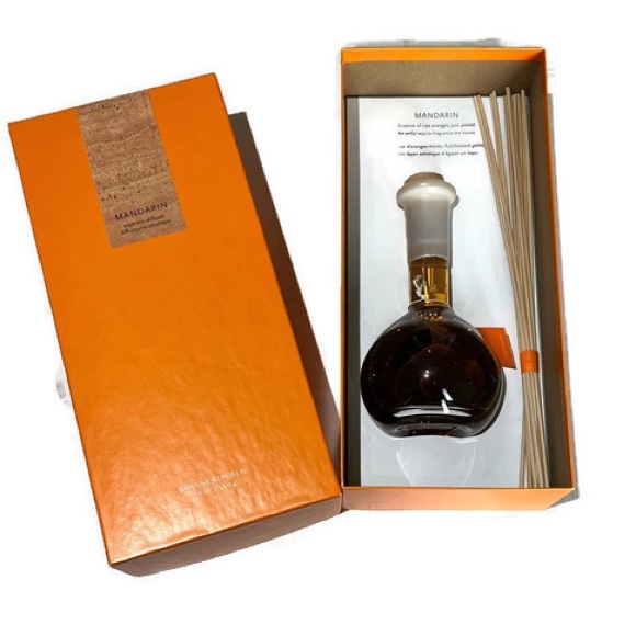 NWOT Banana Republic Mandarin Diffuser, comes with 12 oz, 340g. - Picture 4 of 9